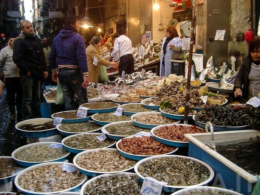 Casa Maulu A Napoli Centro Apartment Luaran gambar
